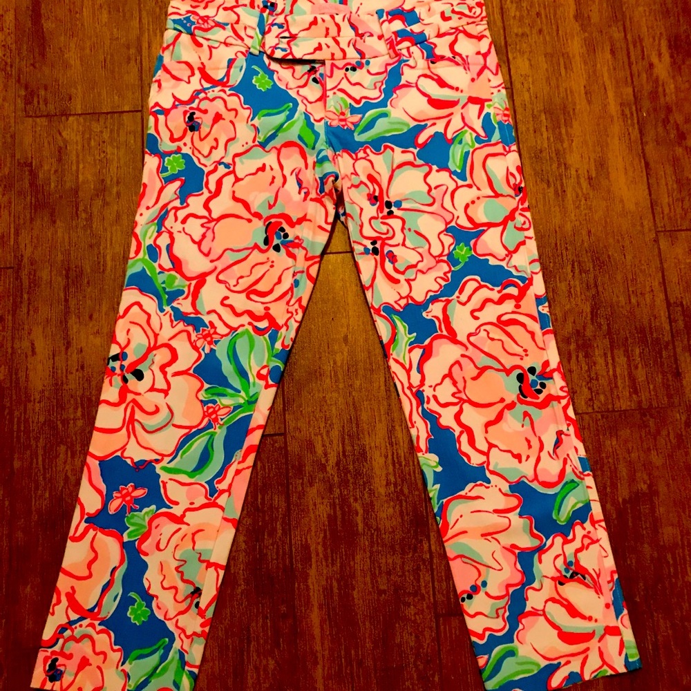 crop pants, good used condition. no flaws.
